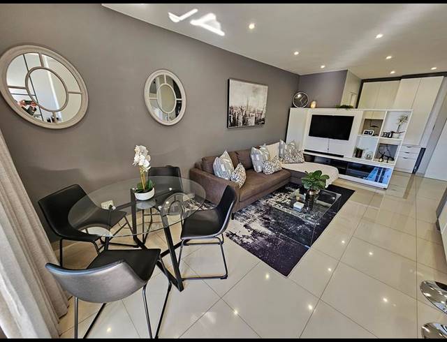 1 BEDROOM APARTMENT FOR SALE IN STRATHAVON